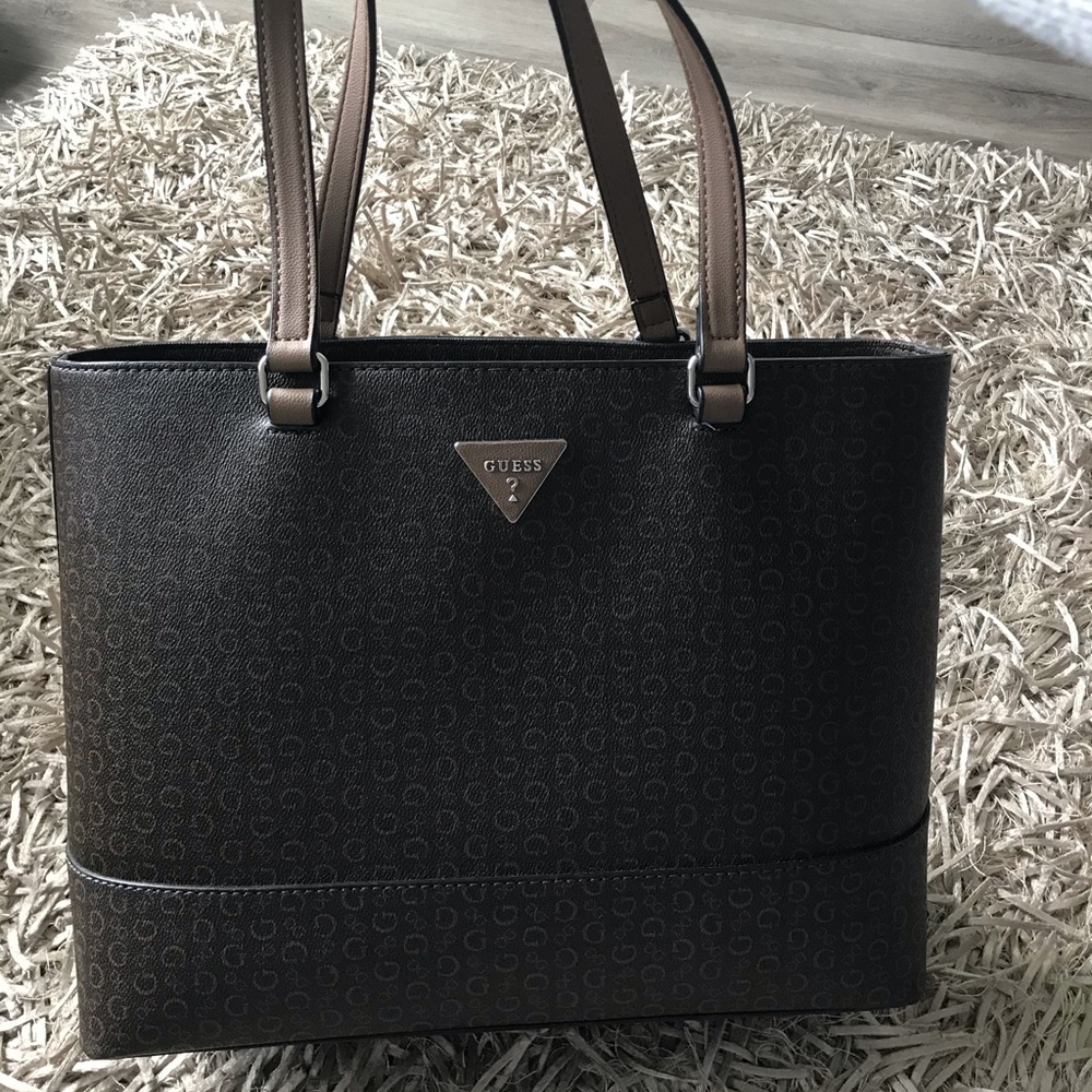 Guess purse